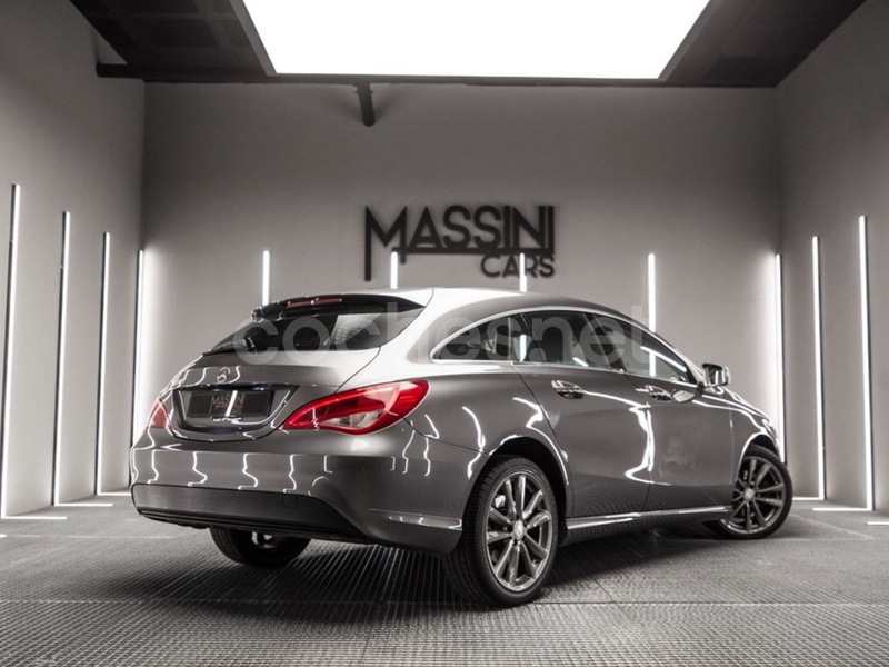 MERCEDES-BENZ Clase CLA CLA 200 d Shooting Brake