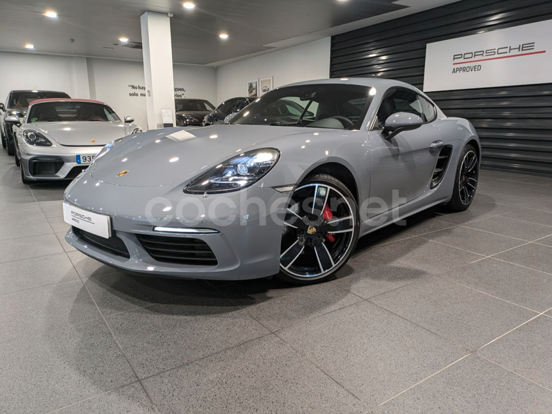 PORSCHE 718 Cayman S