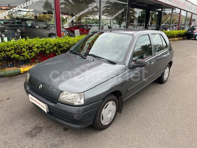 RENAULT Clio CLIO 1.2 RN