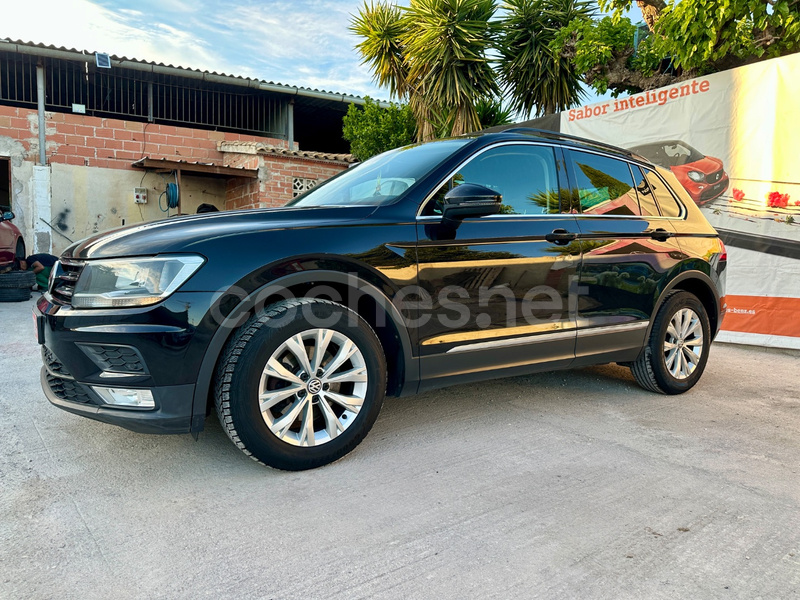 VOLKSWAGEN Tiguan Advance 2.0 TDI