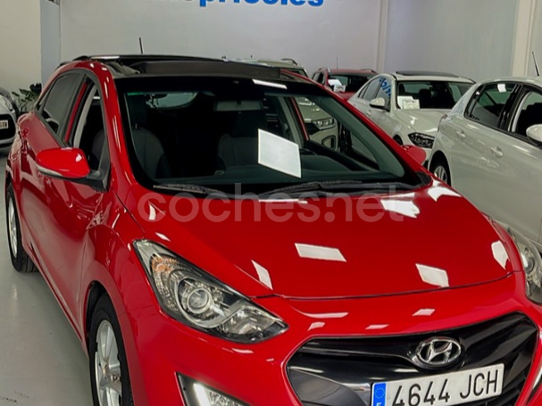 HYUNDAI i30 1.4 CRDi Tecno Sky