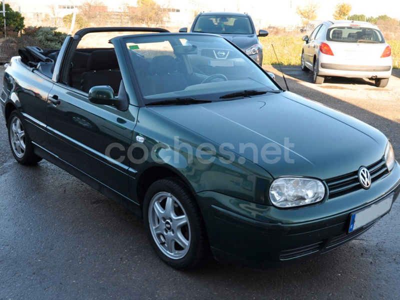 VOLKSWAGEN Golf 1.6 HIGHLINE
