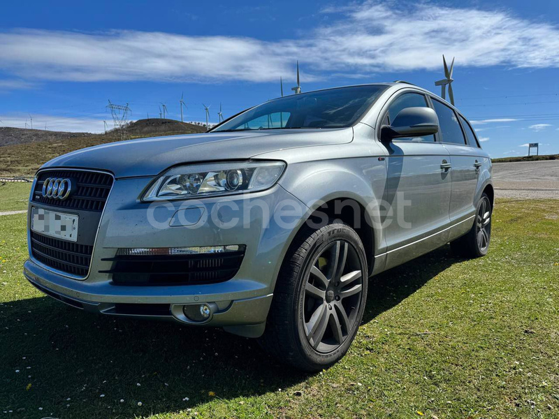 AUDI Q7 3.0 TDI quattro tiptronic