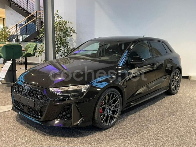AUDI A3 RS3 Sportback TFSI quattro S tron