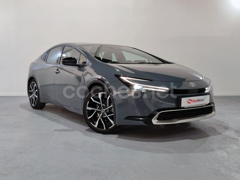 TOYOTA Prius PlugIn 125PH Luxury