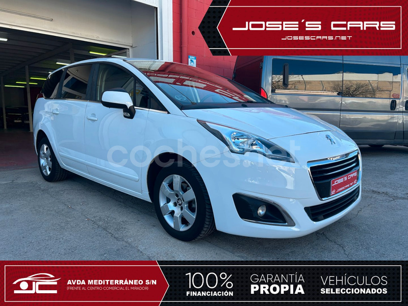 PEUGEOT 5008 Active 1.6 eHDI 115 FAP ETG6 Blue Lion