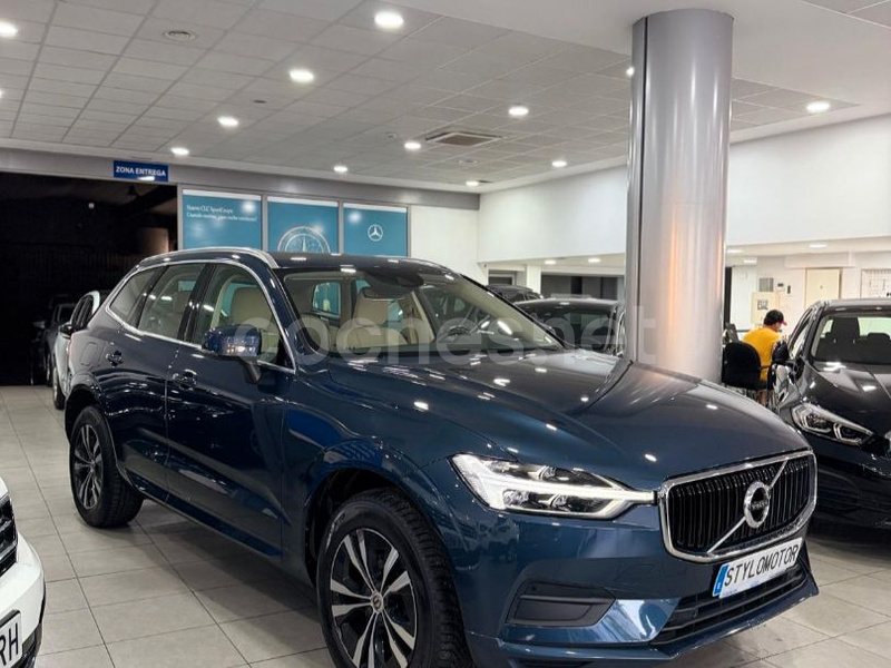 VOLVO XC60 2.0 D4 Momentum Auto