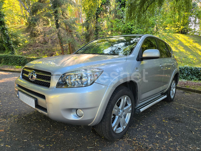 TOYOTA Rav4 2.2 D4D Premium