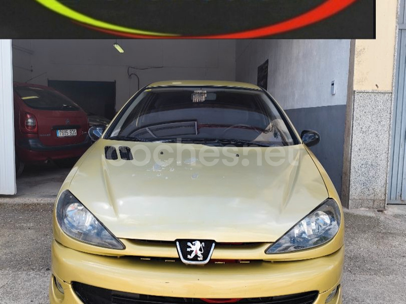 PEUGEOT 206 1.4 75 XS