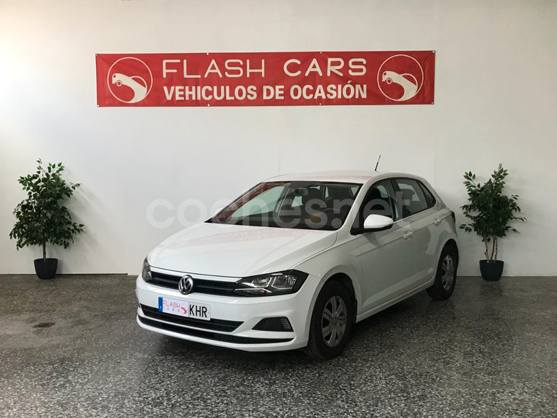 VOLKSWAGEN Polo Advance 1.0