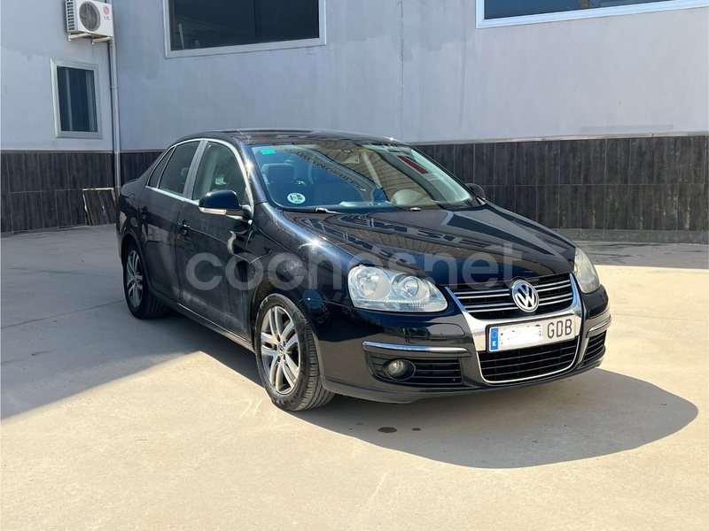 VOLKSWAGEN Jetta 2.0 TDI 140 Advance