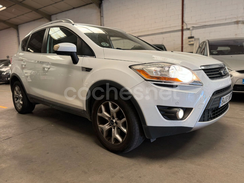 FORD Kuga 2.0 TDCi 140 4x2 Titanium
