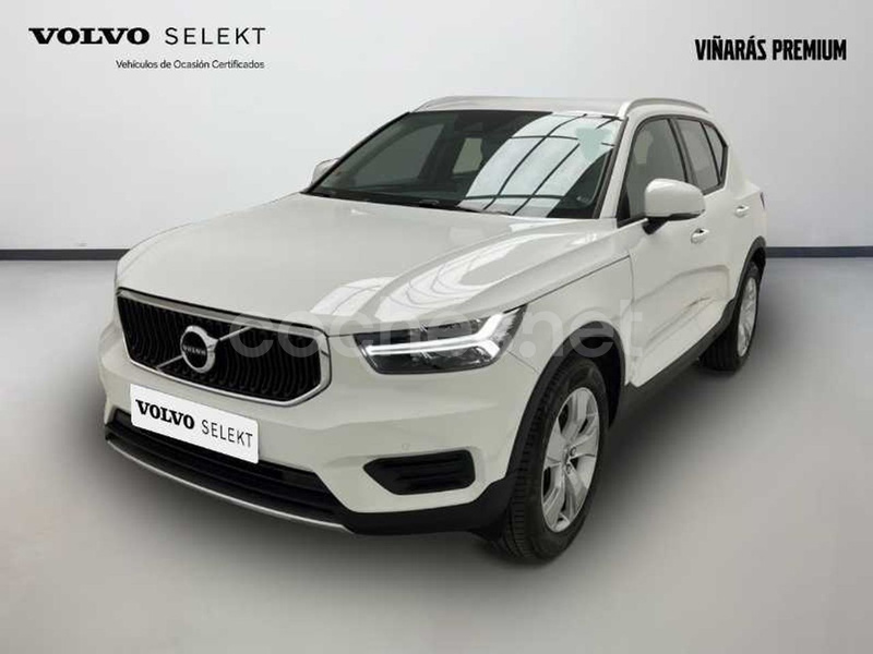 VOLVO XC40 2.0 D4 AWD Momentum Auto