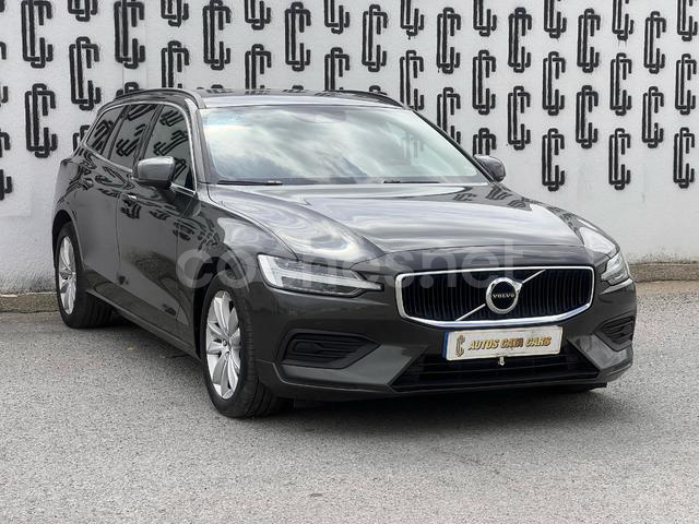 VOLVO V60 2.0 B4 D Momentum Pro Auto