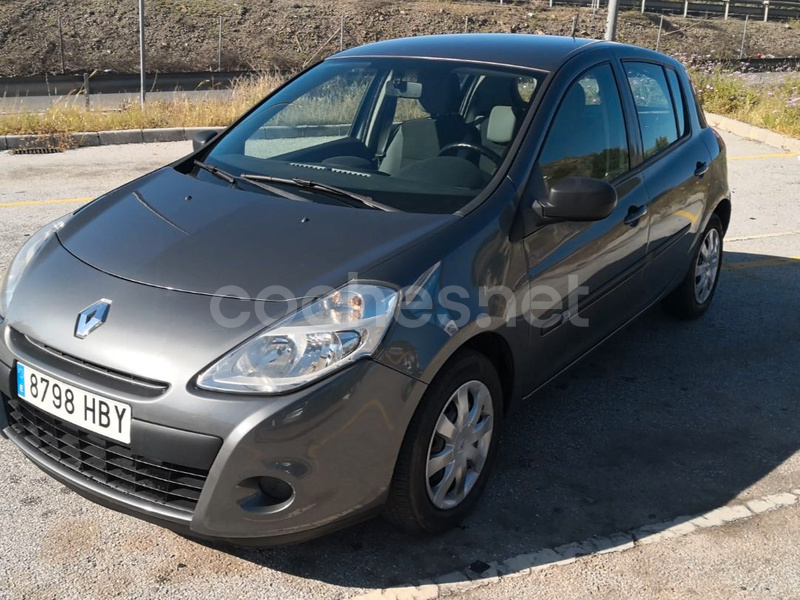 RENAULT Clio Authentique 1.2 75 eco2 E5