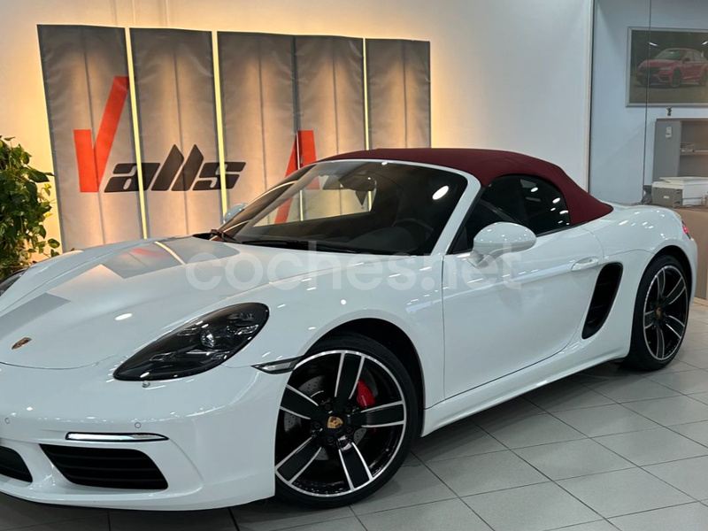 PORSCHE 718 Boxster