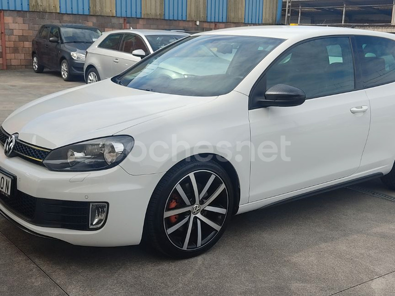 VOLKSWAGEN Golf 2.0 TDI GTD