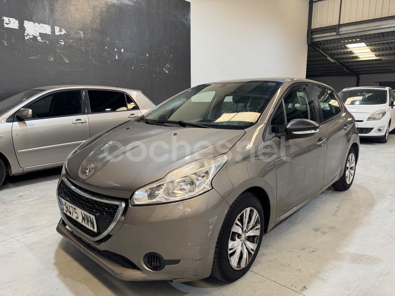 PEUGEOT 208 ACCESS 1.4 HDi 68