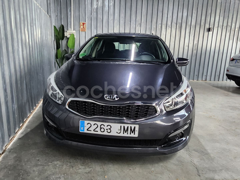 KIA cee'd 1.4 CRDi WGT Concept