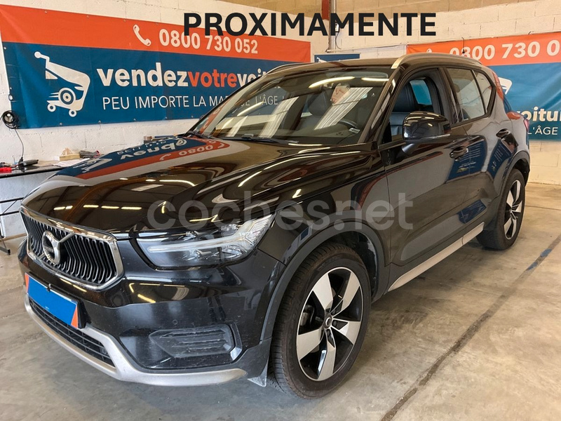 VOLVO XC40 2.0 D4 AWD Momentum Auto