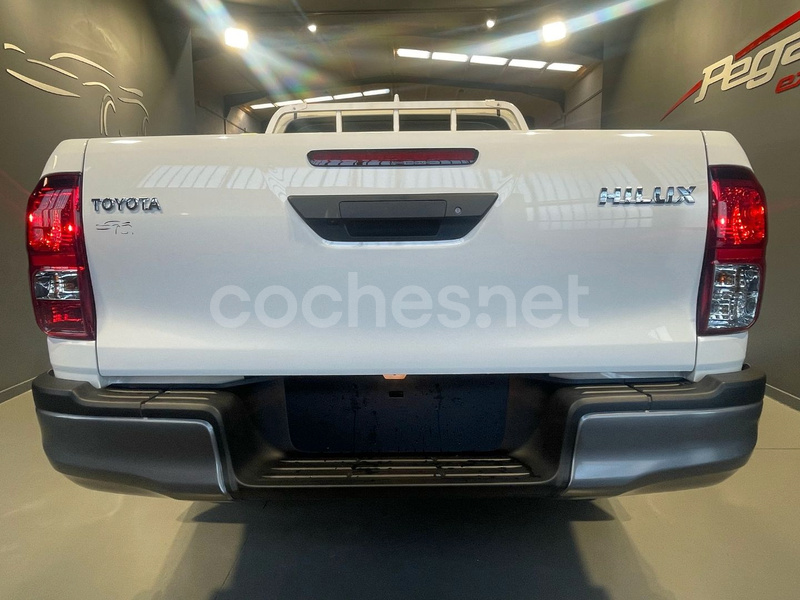 TOYOTA Hilux 2.8 D4D Cabina Doble VX