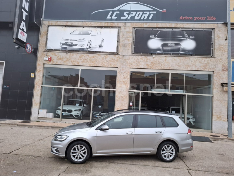 VOLKSWAGEN Golf Advance 1.6 TDI Variant