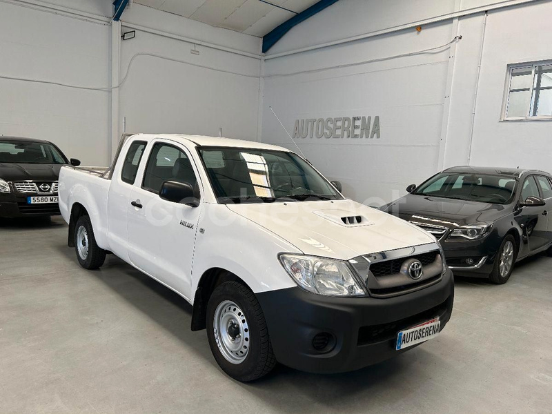 TOYOTA Hilux 2.5 D4D Cabina Doble GX