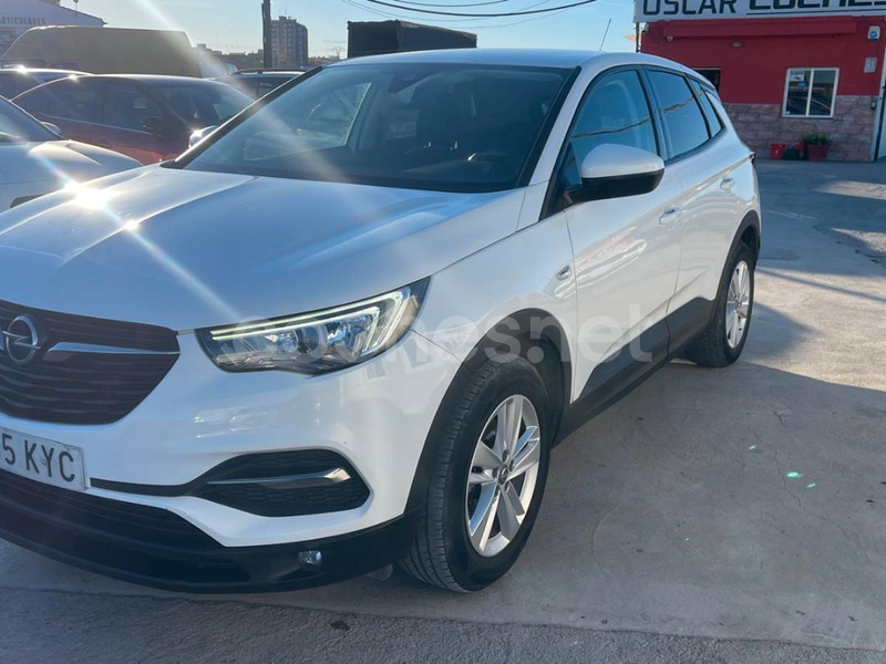 OPEL Grandland X 1.2 Turbo Selective