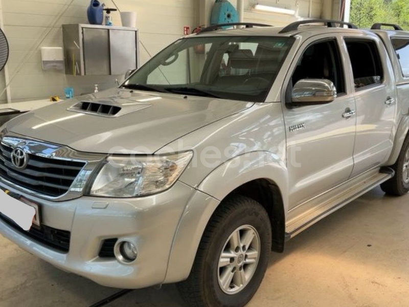 TOYOTA Hilux 3.0 D4D Doble Cabina VX 4x4