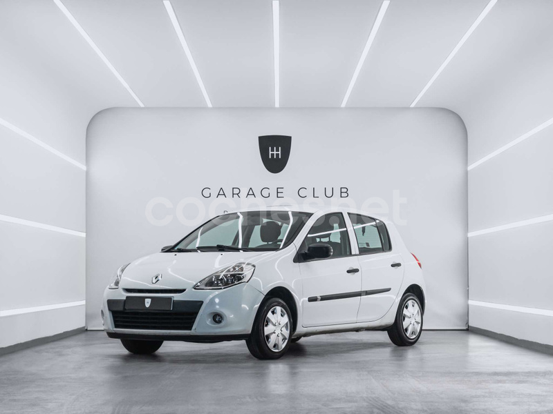 RENAULT Clio Authentique 1.2 16v eco2