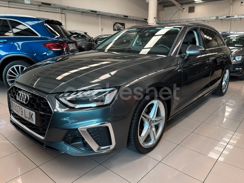 AUDI A4 Avant S line 30 TDI S tronic