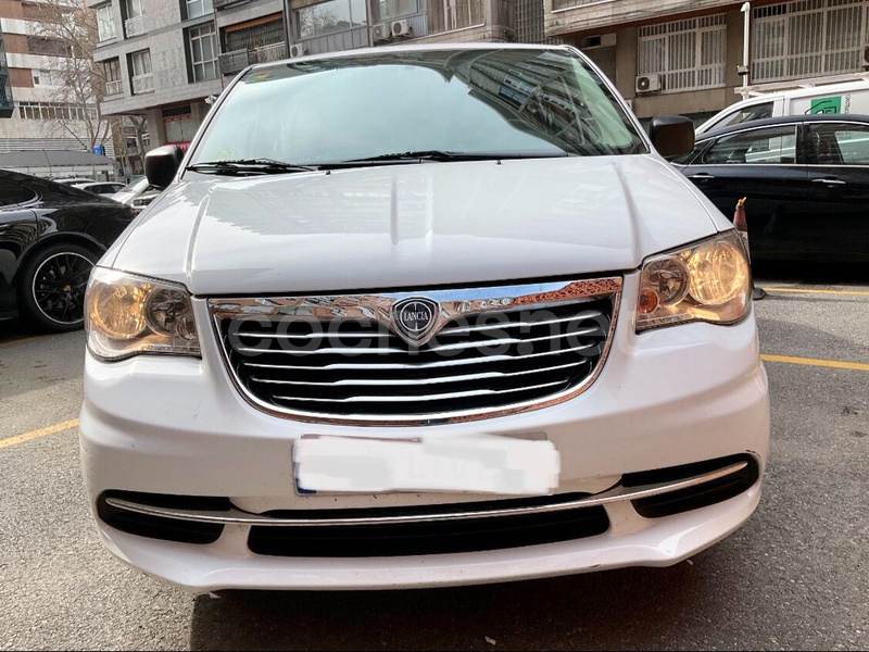 LANCIA Voyager 2.8 CRD SILVER