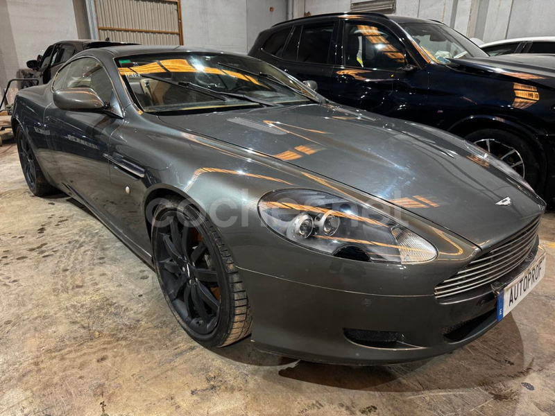 ASTON MARTIN DB9 5.9 Coupe Touchtronic 2