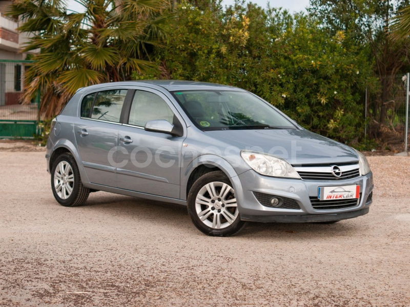 OPEL Astra 1.7 CDTi Edition