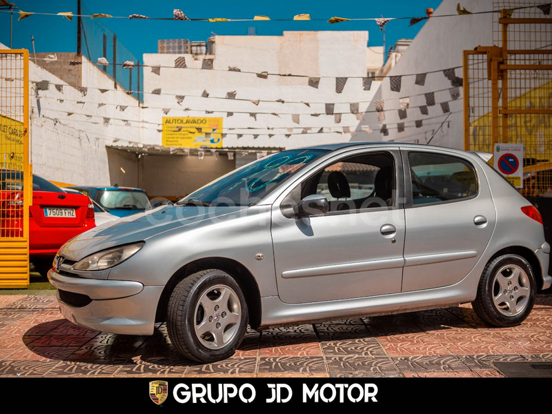 PEUGEOT 206 1.4 75 XLine