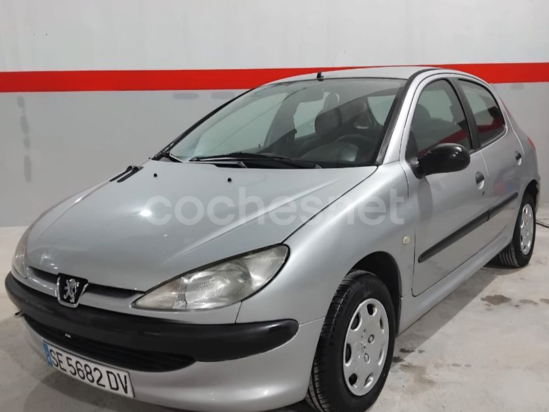 PEUGEOT 206 XR 75