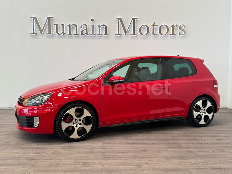 VOLKSWAGEN Golf 2.0 TSI GTI