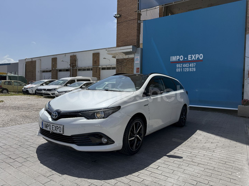 TOYOTA Auris 1.8 140H Feel Edition Touring Spo