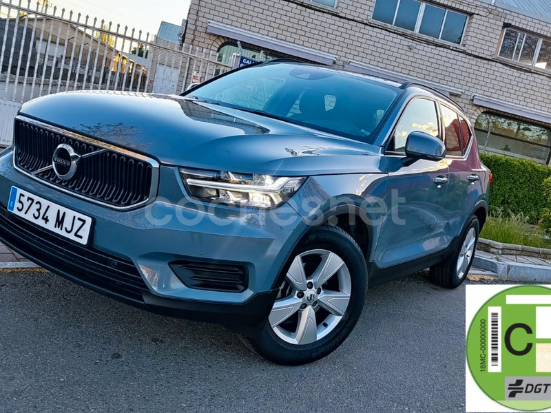 VOLVO XC40 1.5 T3 Momentum Auto