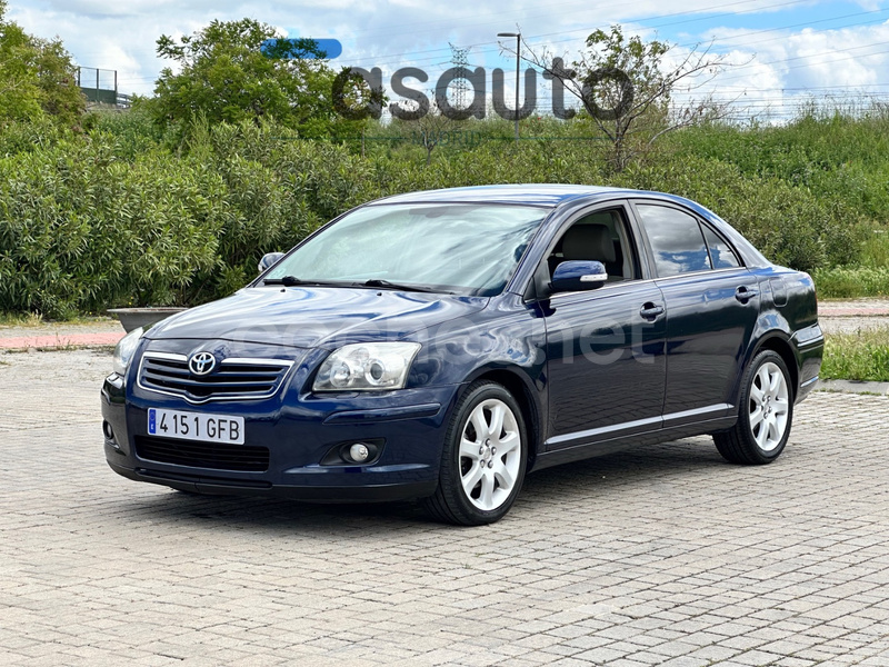 TOYOTA Avensis 2.0 D4D Executive