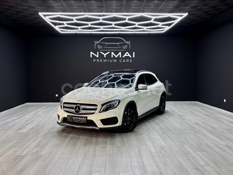 MERCEDES-BENZ GLA GLA 220 D 4MATIC