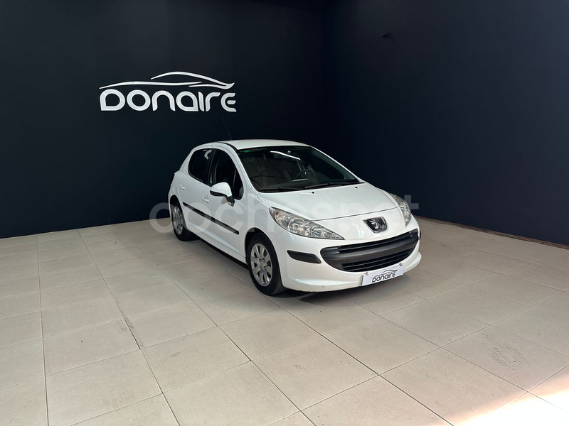 PEUGEOT 207 Premium 1.6 HDI 90