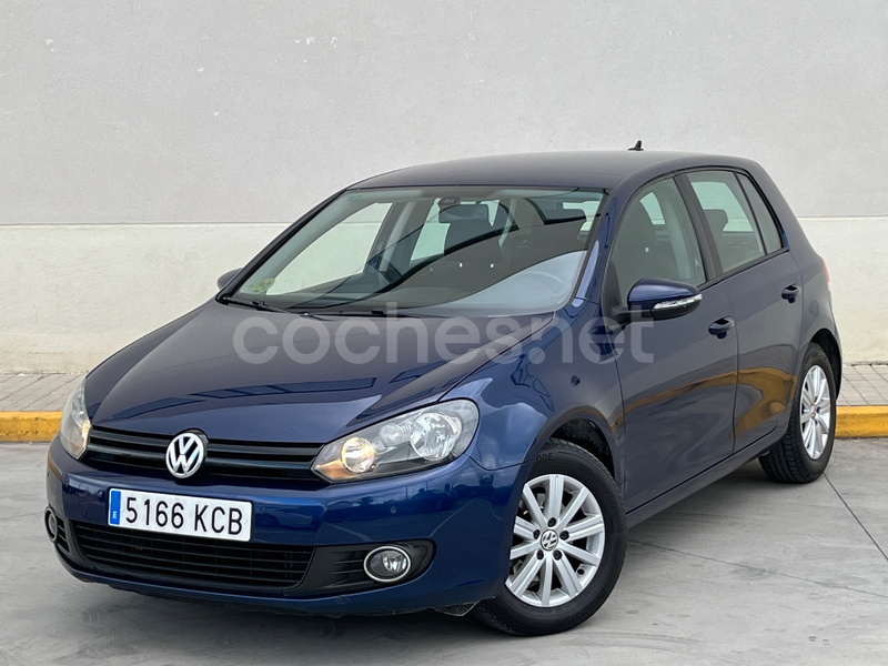 VOLKSWAGEN Golf 1.6 TDI DPF DSG Sport