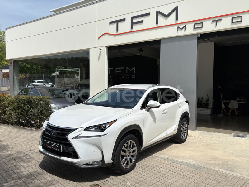 LEXUS NX 2.5 300h Luxury 4WD