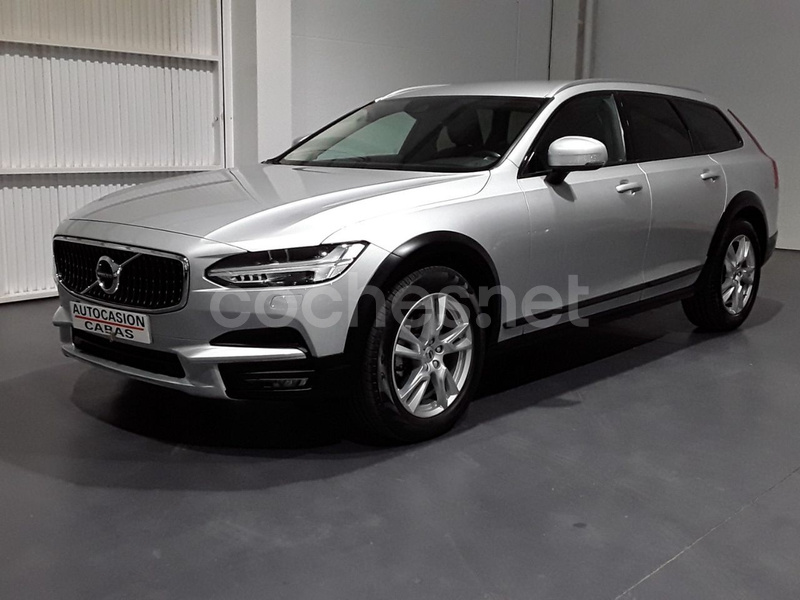 VOLVO V90 Cross Country 2.0 D4 AWD Auto