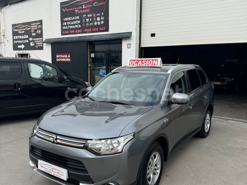 MITSUBISHI Outlander 2.0 PHEV Kaiteki Auto 4WD