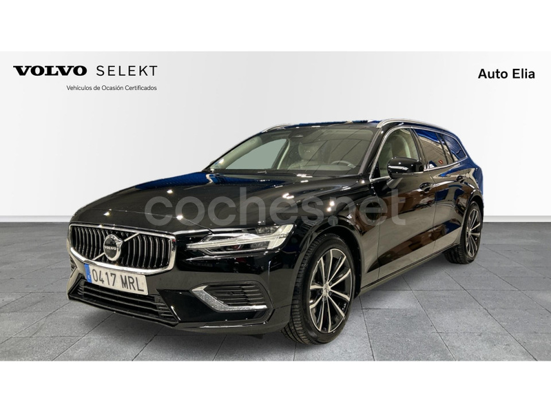 VOLVO V60 2.0 T6 AWD Recharge Core Auto