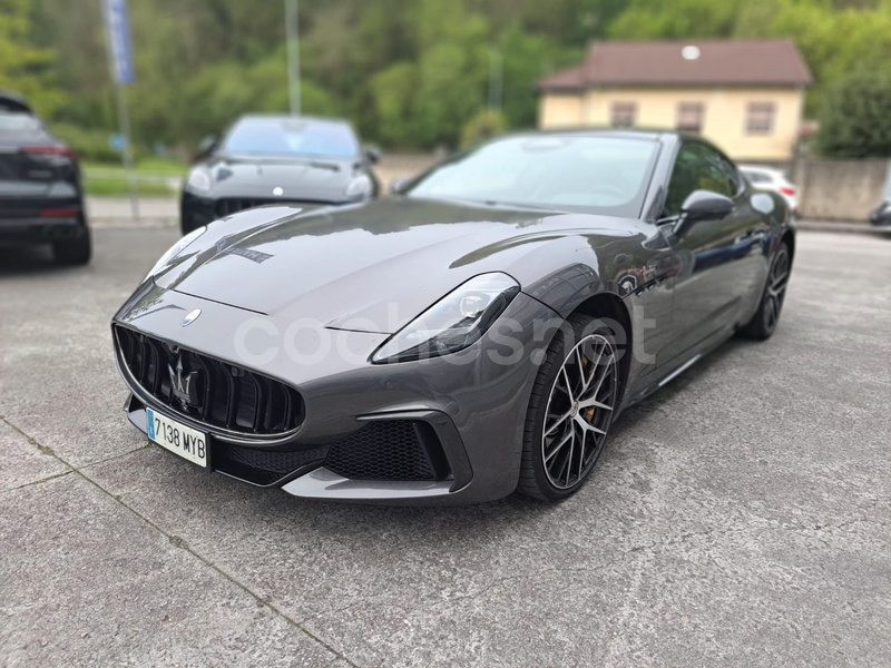 MASERATI GranTurismo Trofeo V6 AWD
