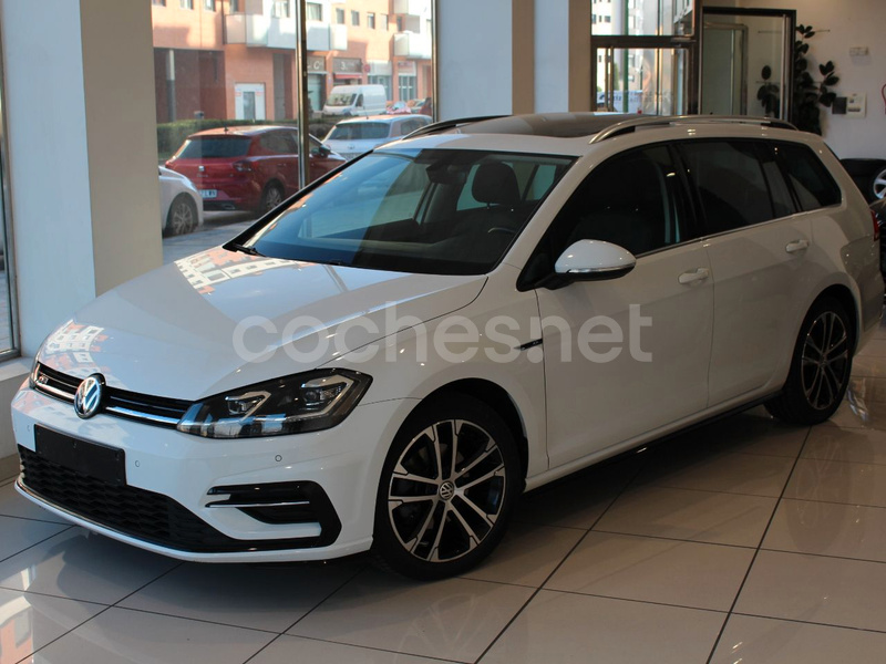 VOLKSWAGEN Golf Sport RLine 2.0 TD DSG Variant