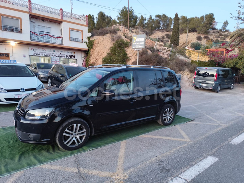 VOLKSWAGEN Touran 2.0 TDI Advance
